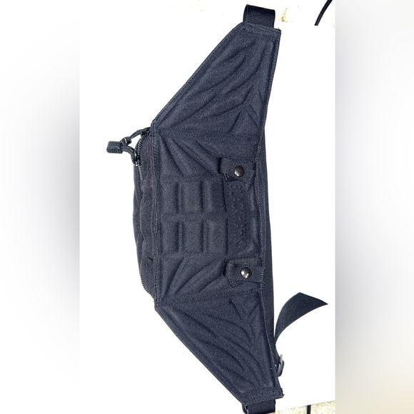 MENS Blackhawk Nylon Concealed Firearm Fanny Pack Holster - Picture 6 of 8